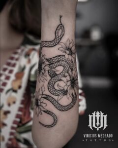 Tatuagem Fine Line Cobra
