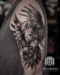 Tatuagem coruja braço